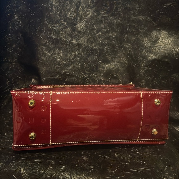 ARCADIA MADE IN ITALY PATENT LEATHER FLAP OVER CROSSBODY RED  COLOR … - Picture 5 of 10